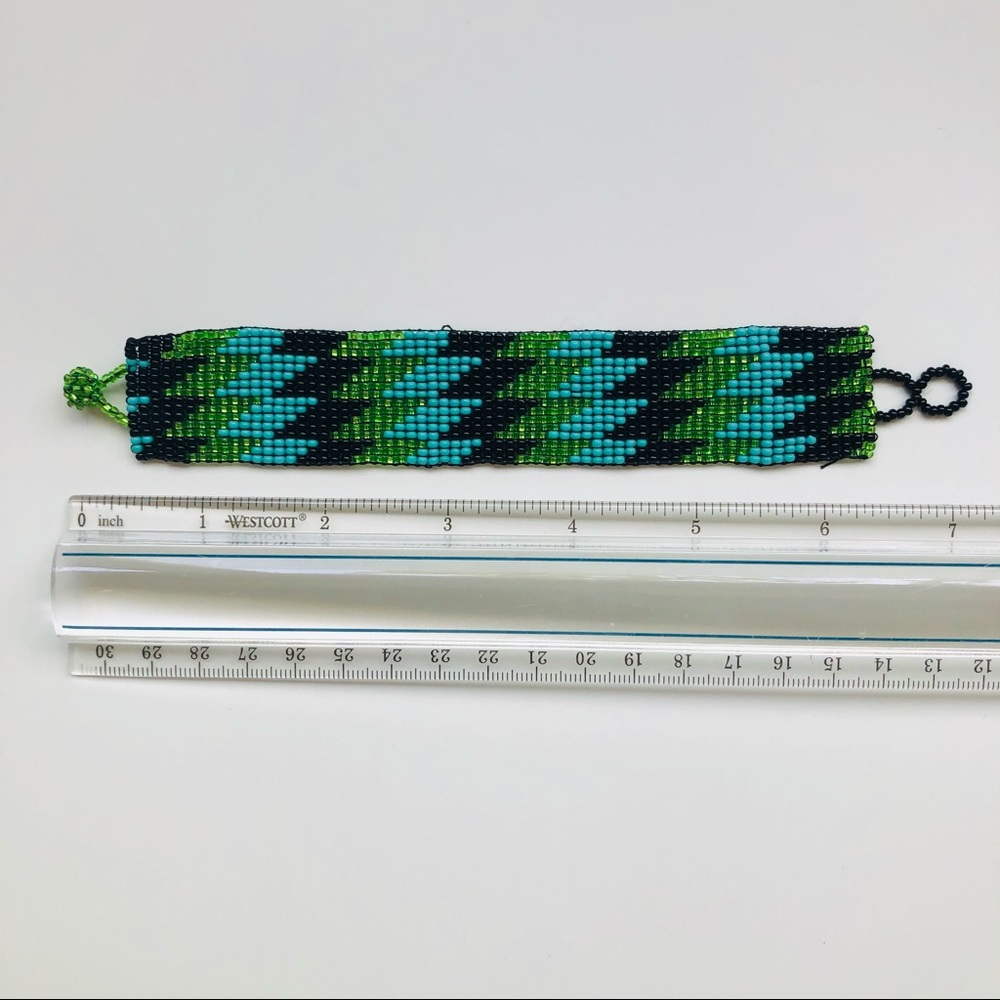 Bracelet: chaquira handmade | Peruvian | Beaded - Picture 3 of 9